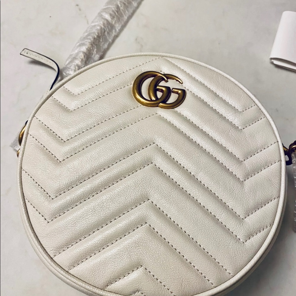 Authentic Gucci GG Marmont Round Shoulder Bag - Picture 5 of 8